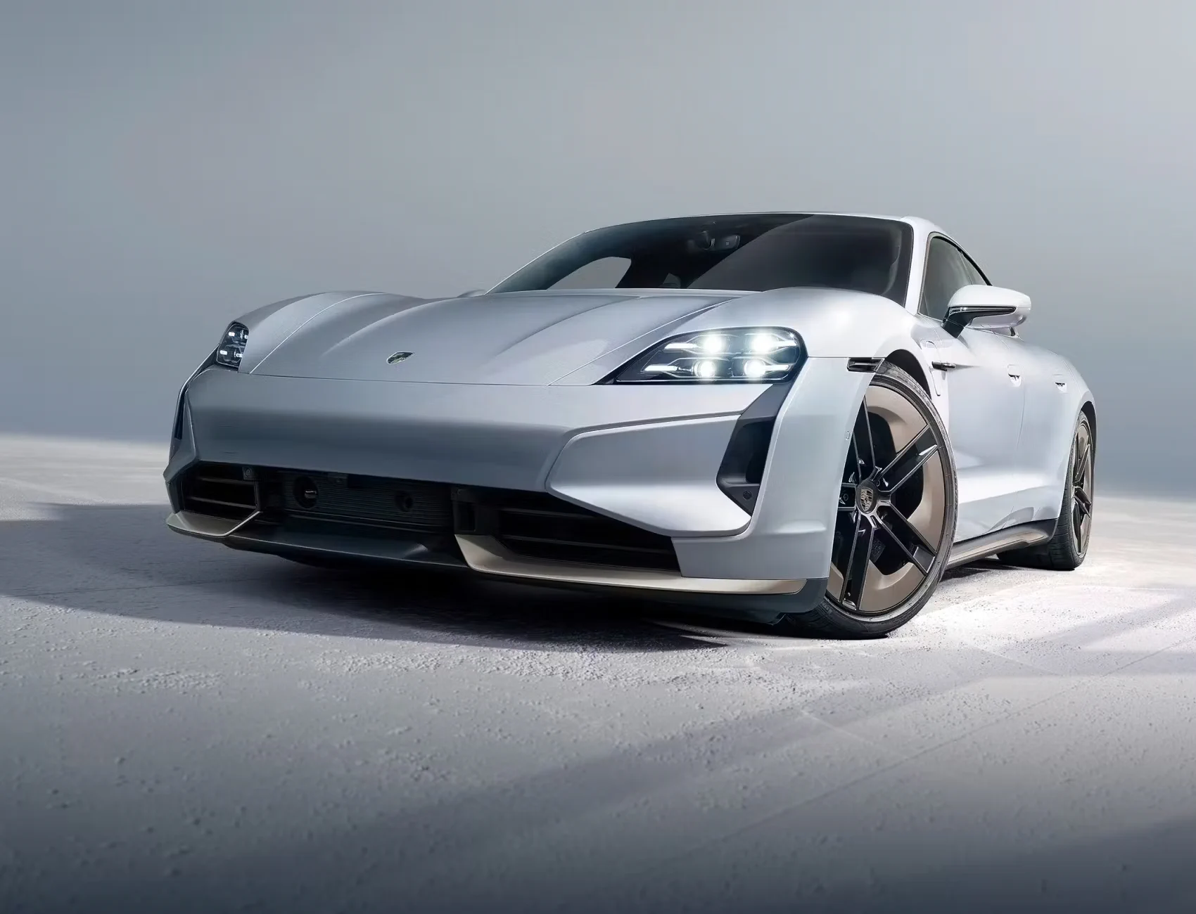Porsche Taycan Turbo S front view